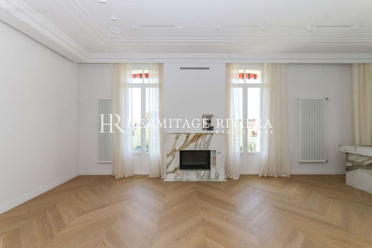 Appartement à CAP-D'AIL