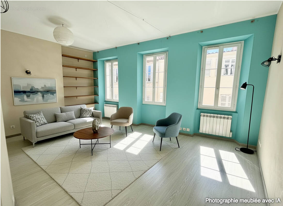 Appartement à MARSEILLE-5E