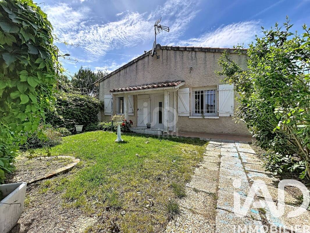 Photo 1 - Maison à BELBERAUD