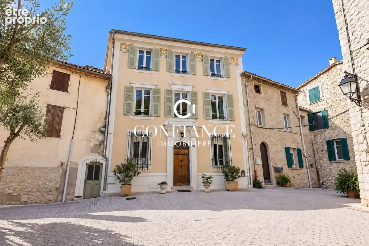 Photo Maison à La Roquette-Sur-Var au prix de 720 000€