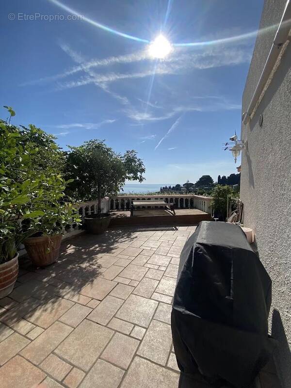 Appartement à ROQUEBRUNE-CAP-MARTIN