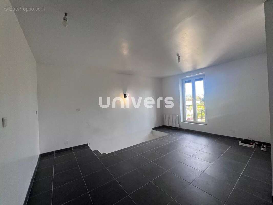 Maison à BOURG-LES-VALENCE