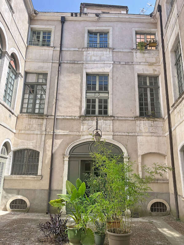 Appartement Nimes 5 pièce(s) 159.66 m2 - photo 14