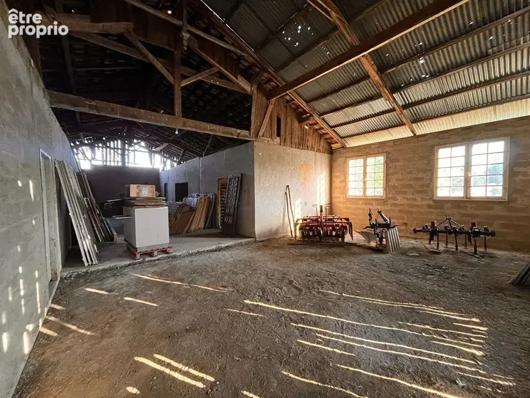 Bâtiment - Ancienne Distillerie - 256 m2 - photo 2
