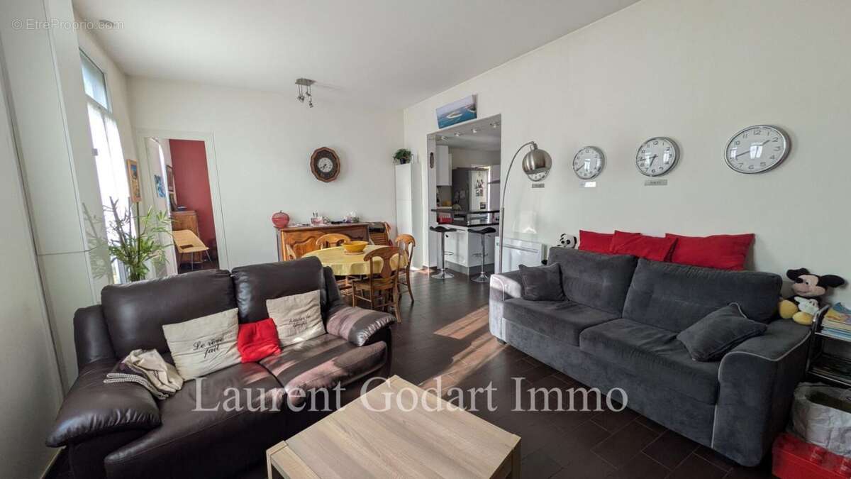 Maison de plain pied avec 2 chambres + dépendance - photo 2