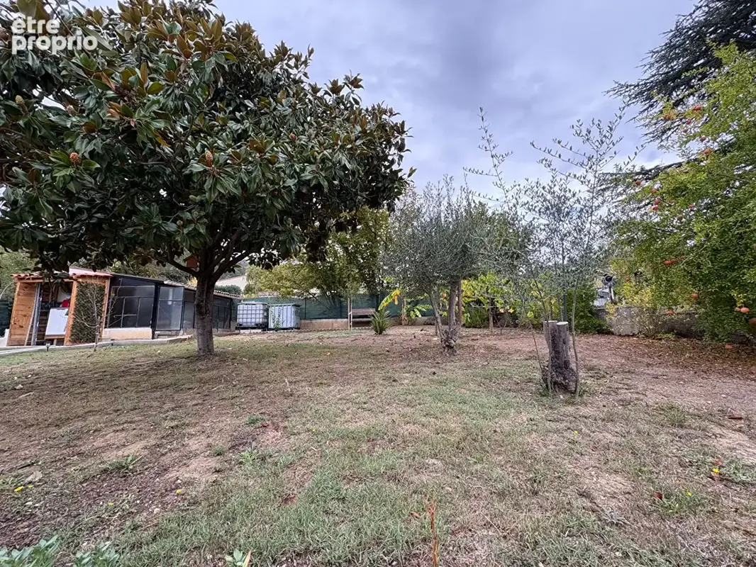 Villa de plain-pied de 100 m² avec piscine, véranda, grand garage et panneaux photovoltaïques à Montazels - photo 3