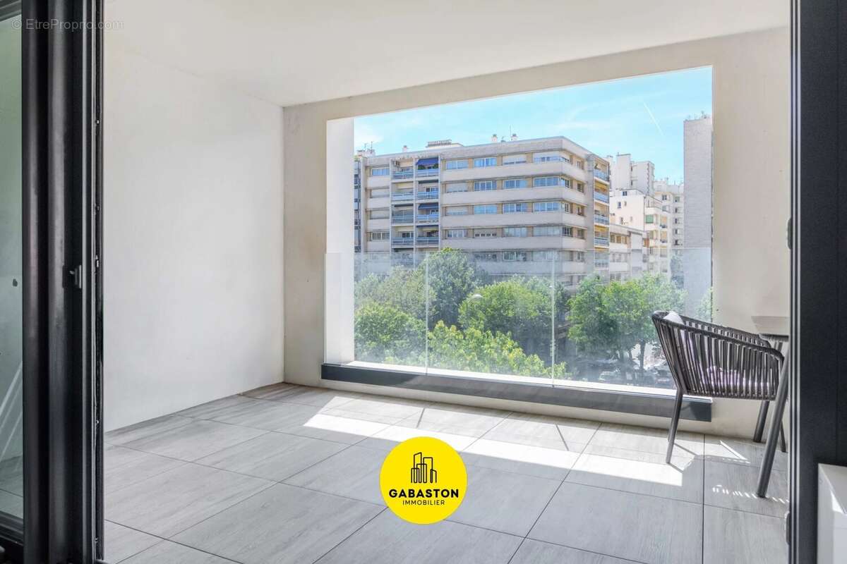 Appartement à MARSEILLE-8E