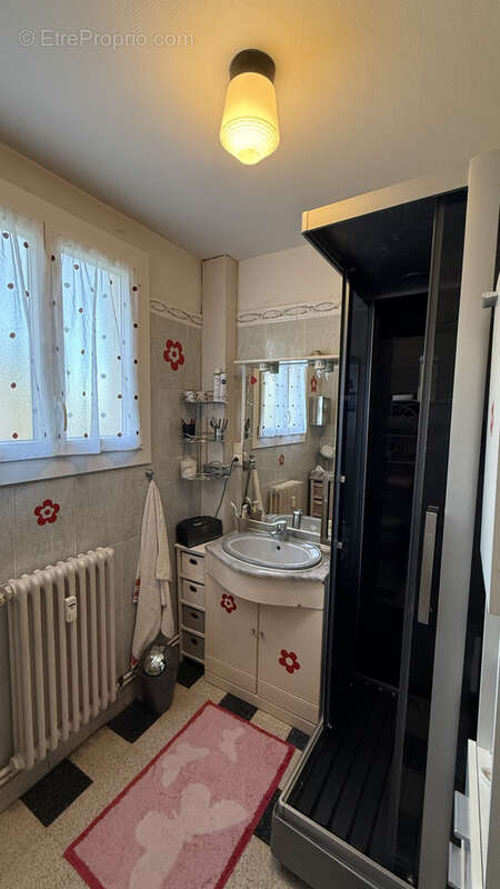 Appartement à GOURDON