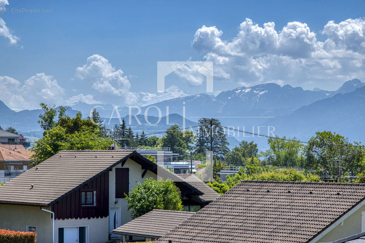 Appartement à VETRAZ-MONTHOUX
