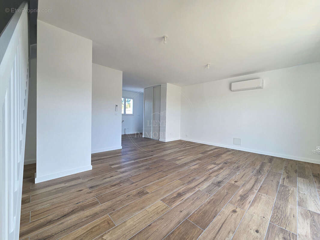 Maison à BELIN-BELIET