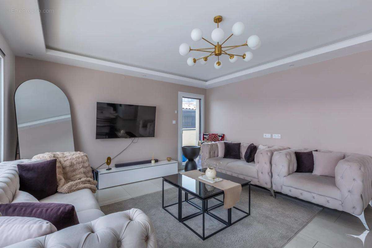 Maison à LA GRAND-CROIX