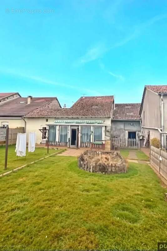 Maison à DONCOURT-AUX-TEMPLIERS