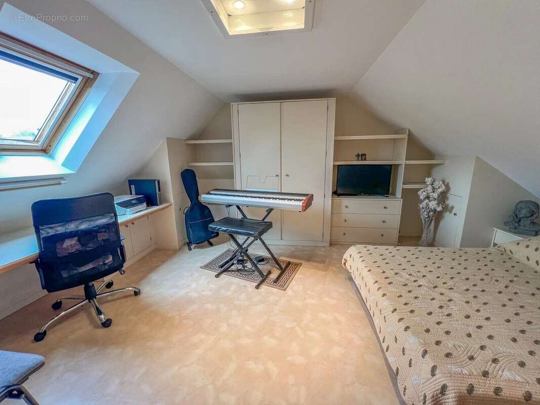 Maison à MONTIGNY-LE-BRETONNEUX