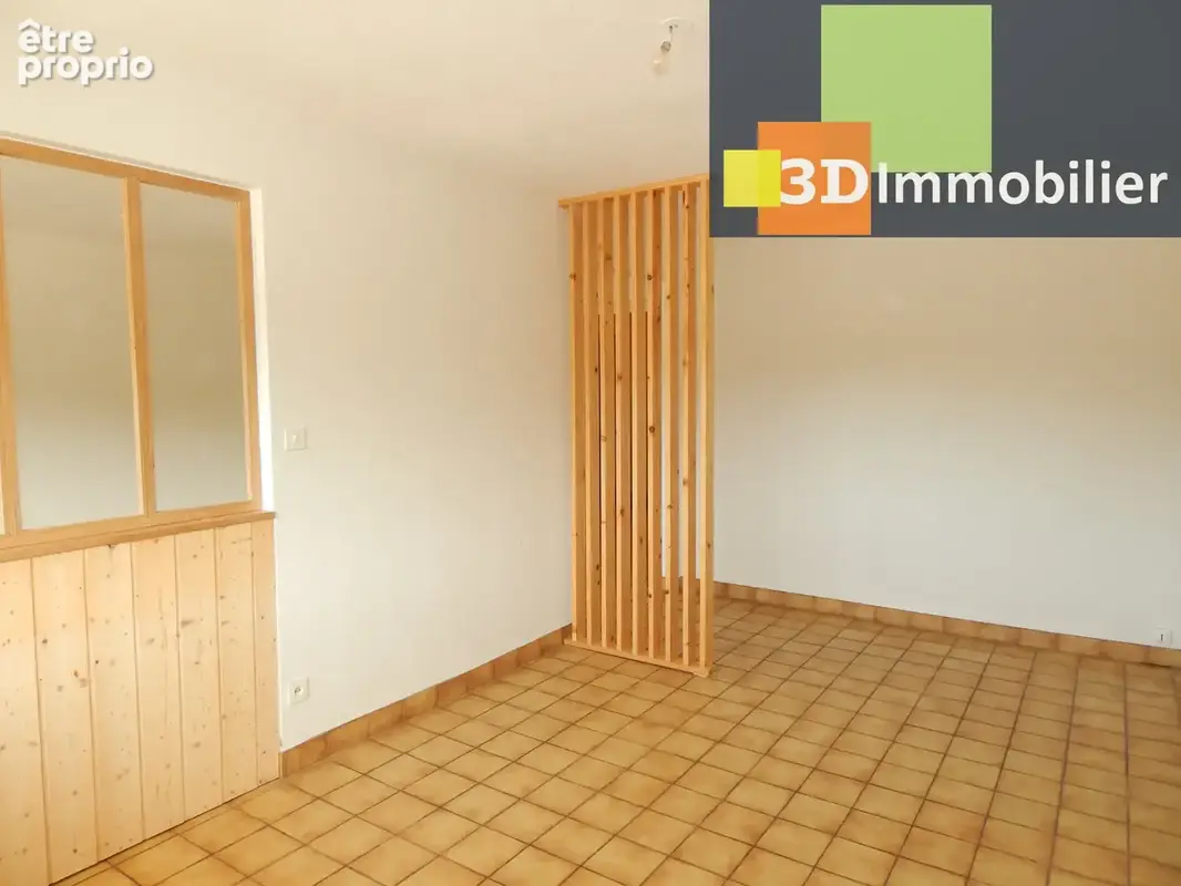 SALON 16 M²
