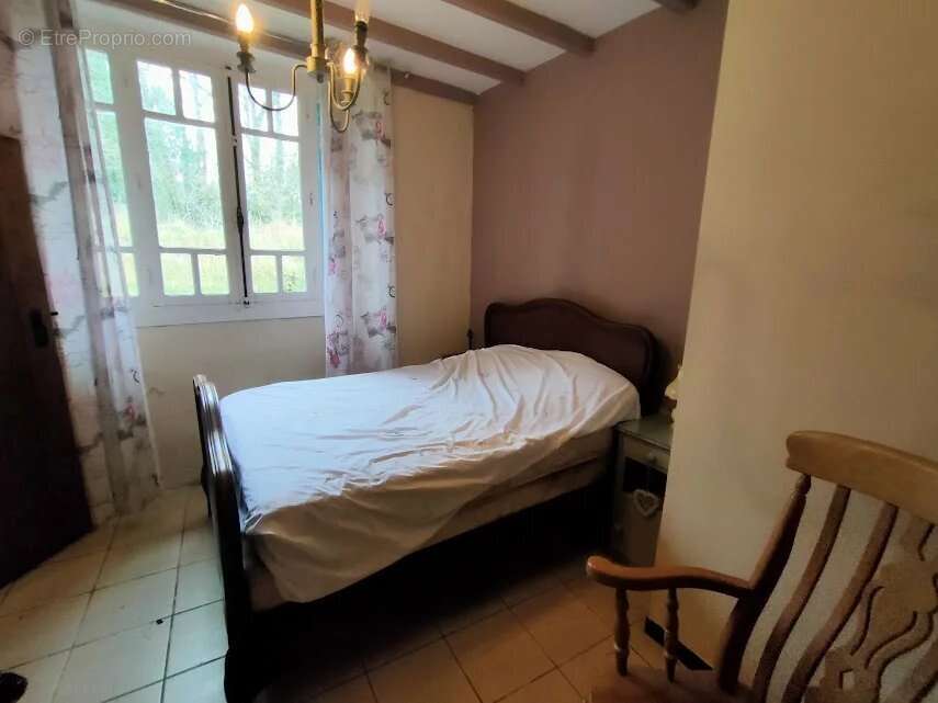 Maison à PRESSIGNAC