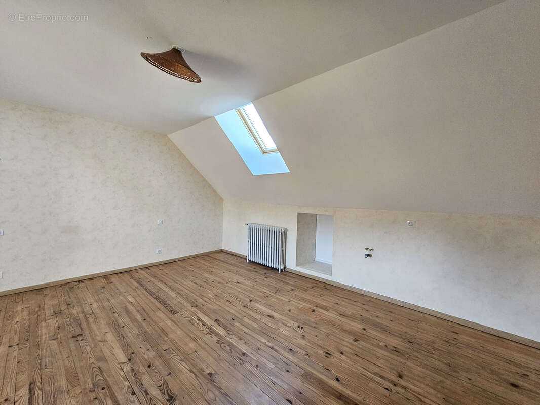 Maison à LA LOUBIERE