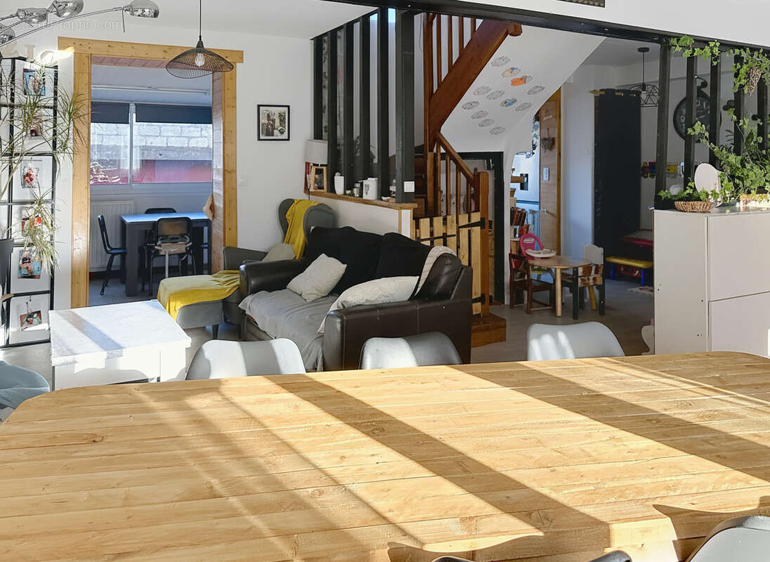 Maison à EQUEURDREVILLE-HAINNEVILLE