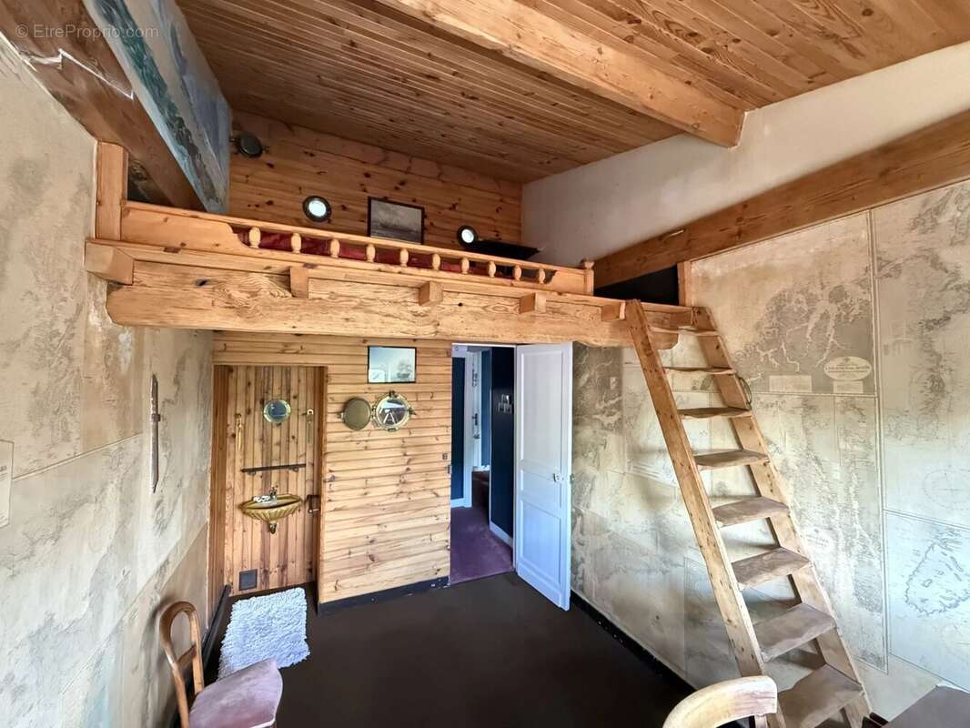 Appartement 117 m2  3 chambres une terrasse - photo 7