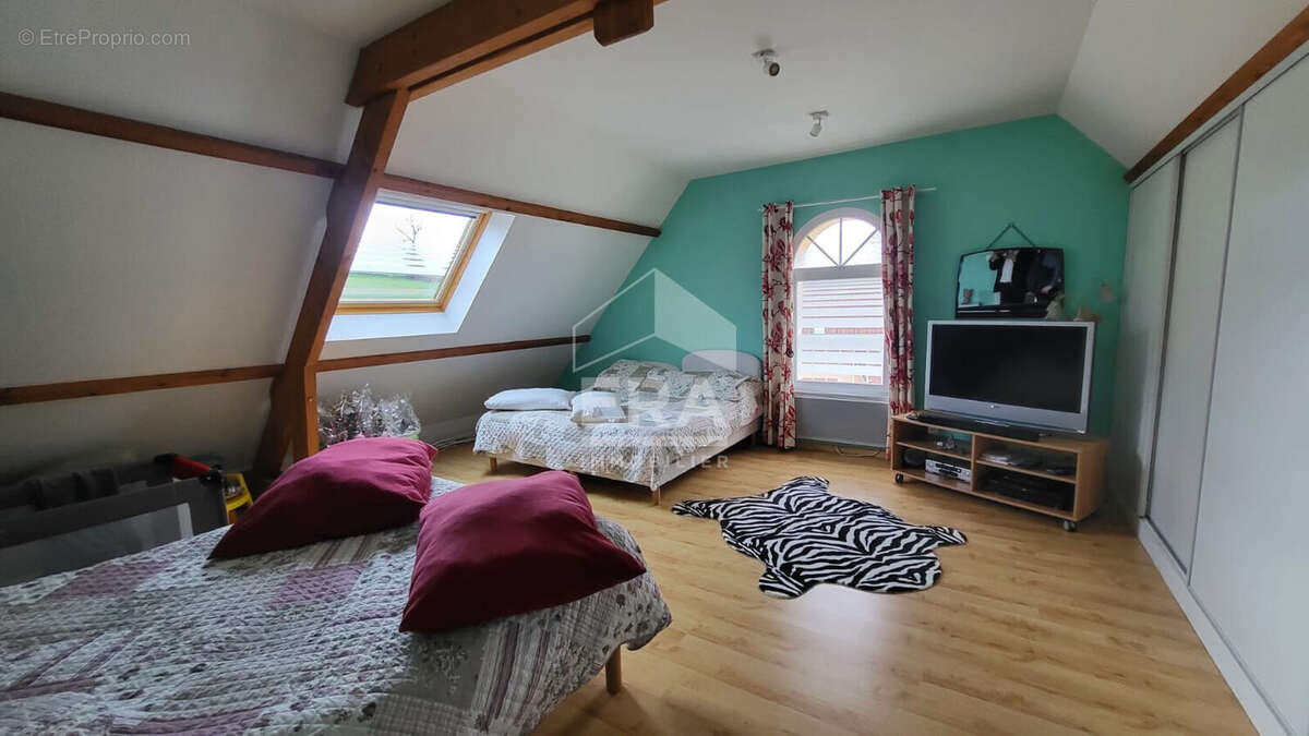 Maison à BEAURAINVILLE