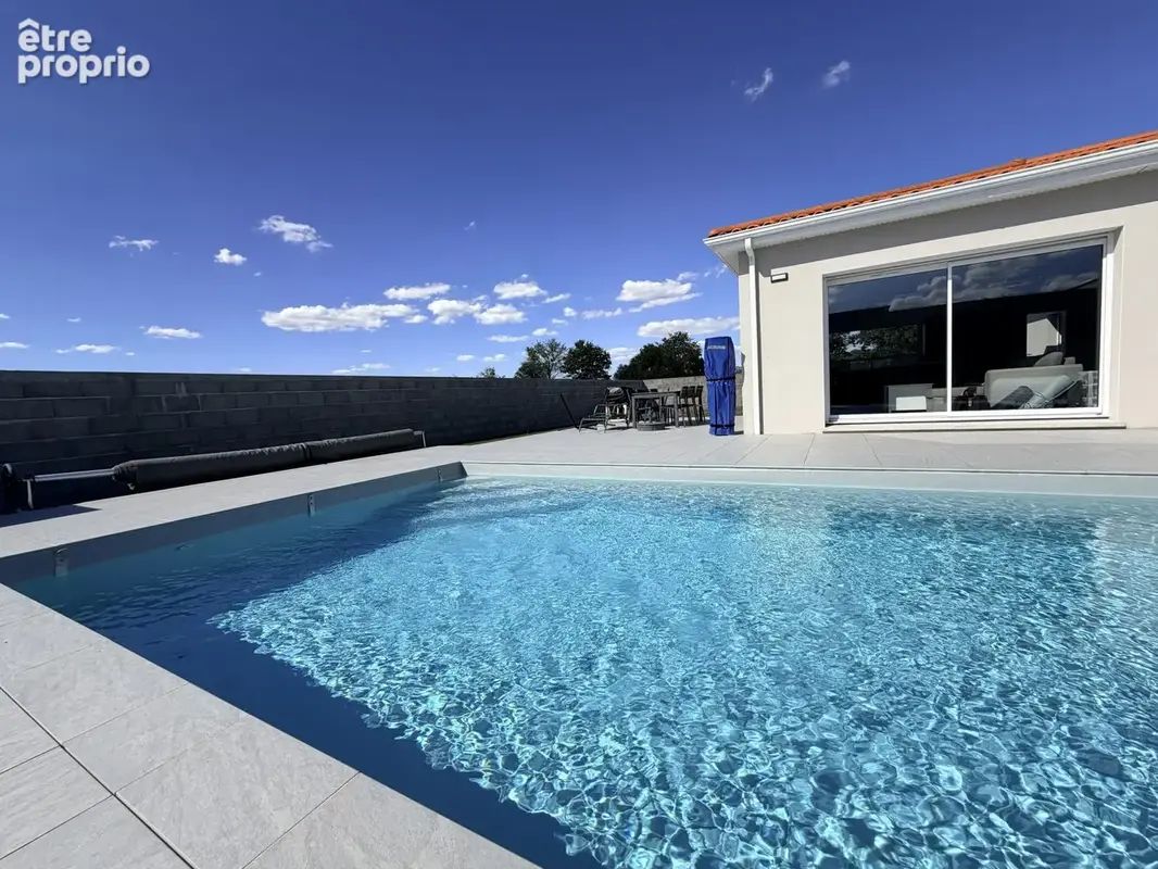 Maison 5 pièces 130 m² à vendre à Saint-Laure (63350) - photo 2