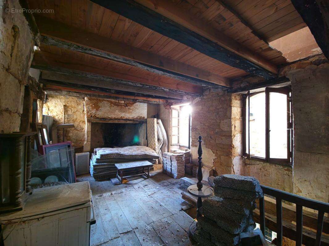 Maison à CAYLUS
