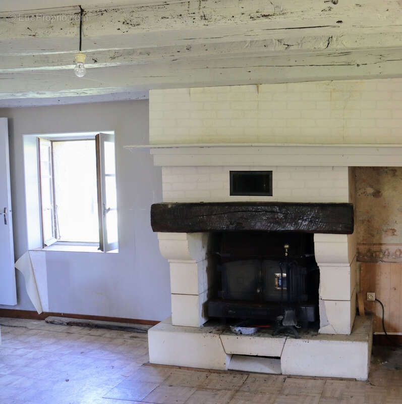 Maison à PRESSIGNAC