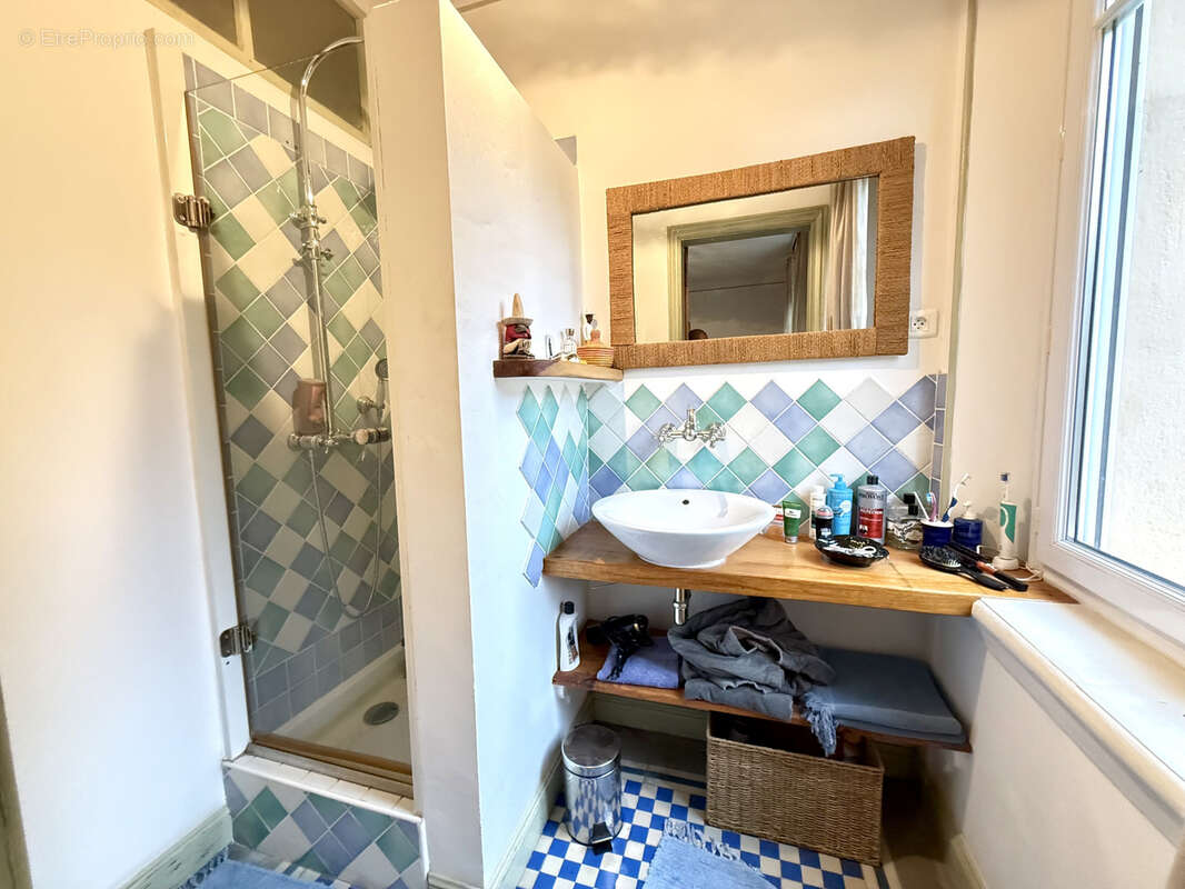 Maison à VILLENEUVE-LES-CORBIERES