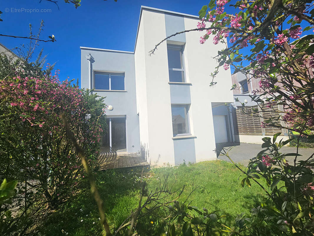 Maison 4 chambres  111 m²  Gévezé - photo 14