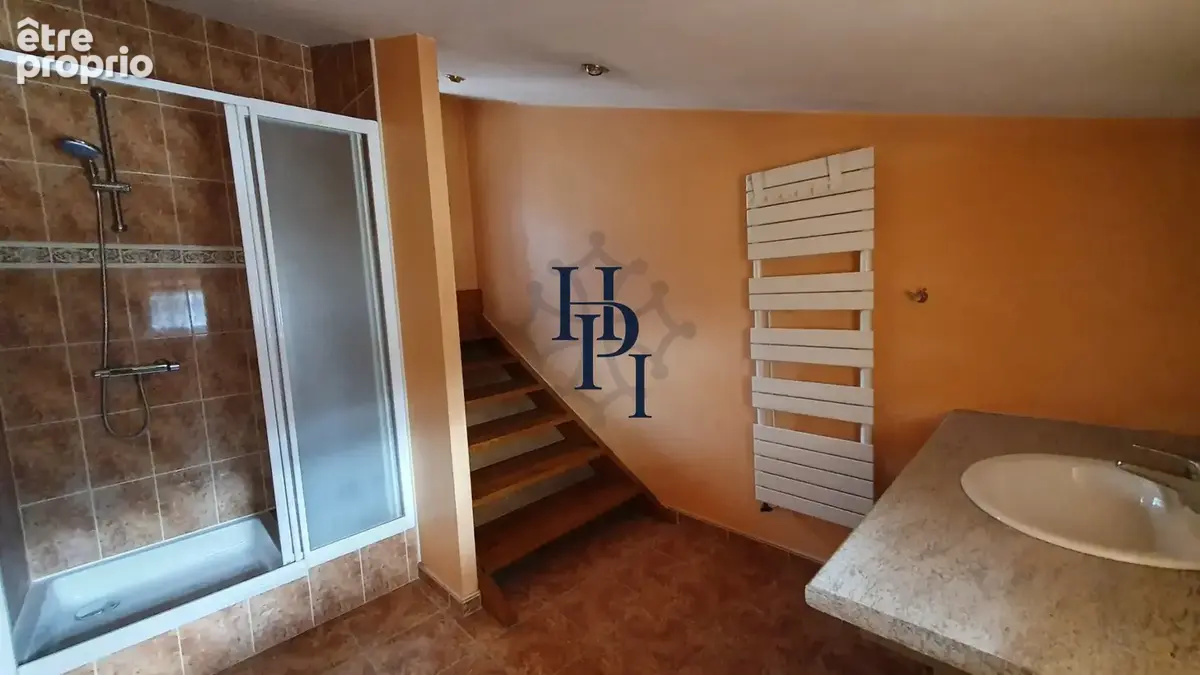 Vente appartement T5 en duplex Saint Affrique. - photo 8