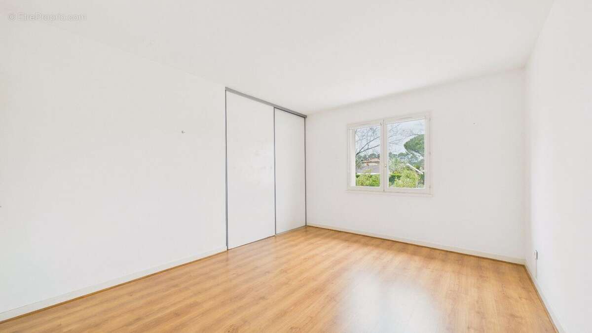 Maison de plain-pied 180m² - Piscine - Saint Paul lès Dax - photo 10