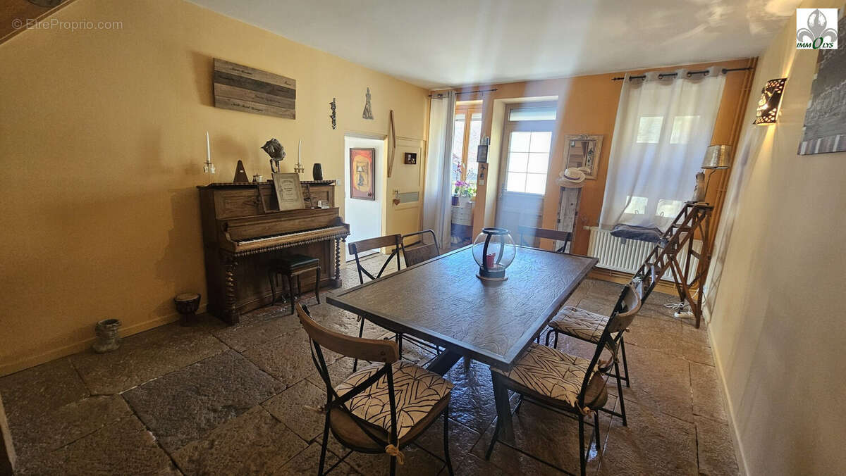 Maison à CHEVANNES