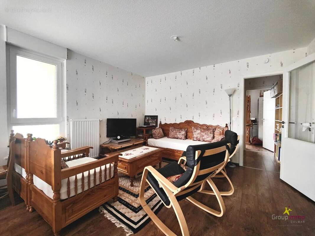 Appartement T3 - 73m² - Parking en sous-sol - Terrasse - photo 4