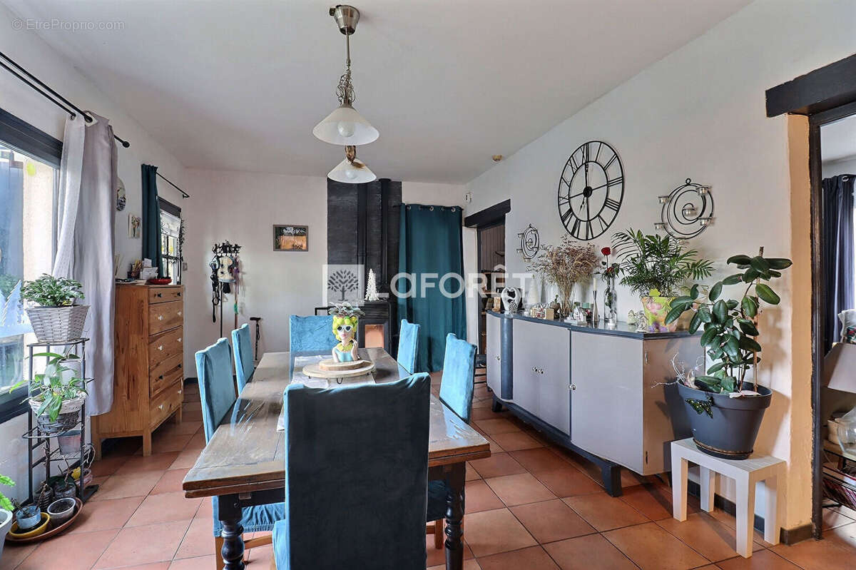 Maison à VITRY-SUR-SEINE