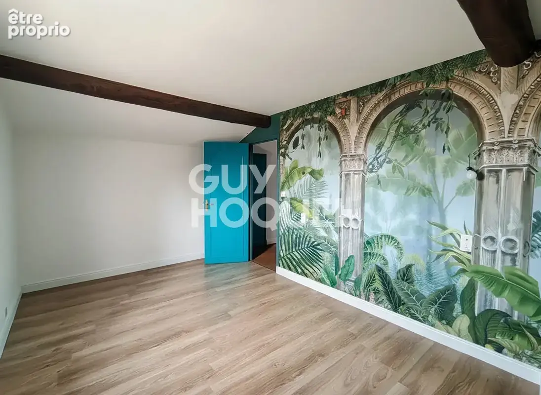 Carpentras - Maison de 253 m² - 9 pièces - 5 chambres - Cour intérieure - Proximité commodités - photo 16