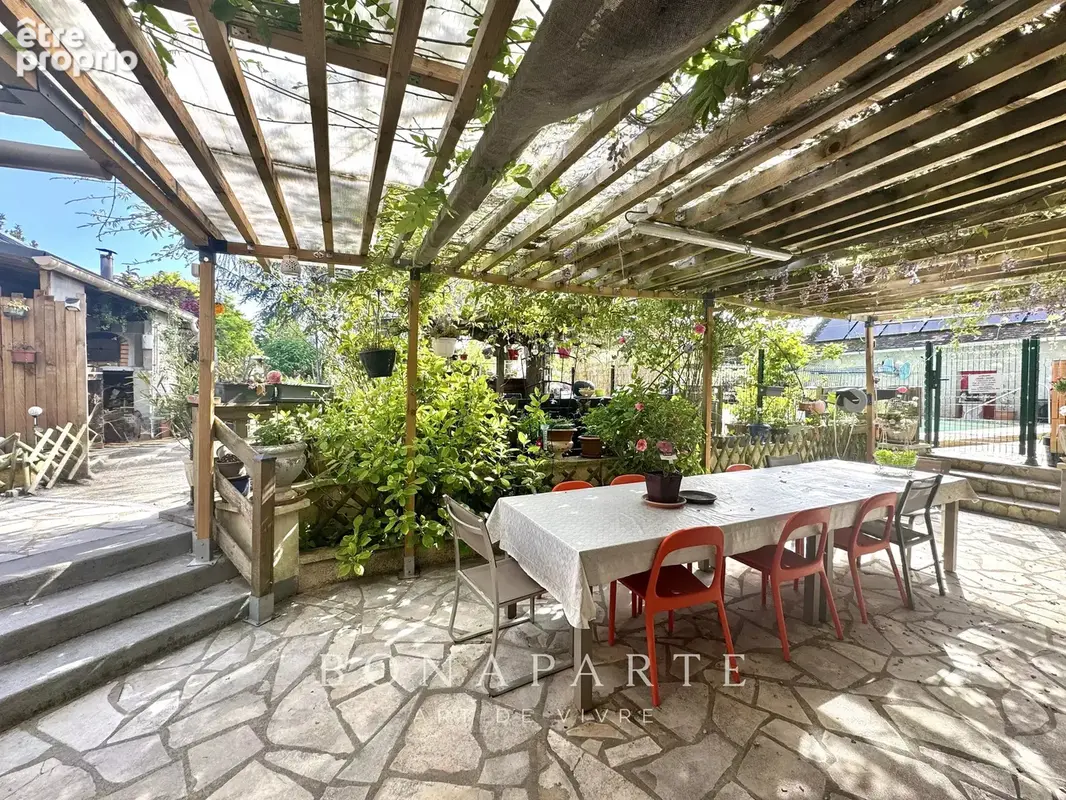 Vernoil-le-fourrier - maison/gîte - 421 m² - photo 8