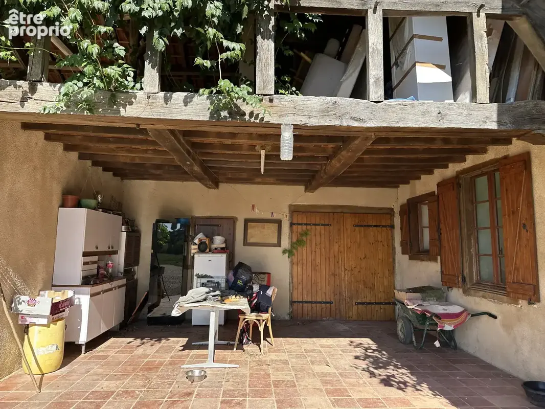 Rare fermeavec 43 ha sans voisins - photo 2