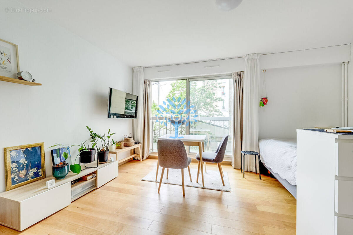 Appartement à PARIS-12E