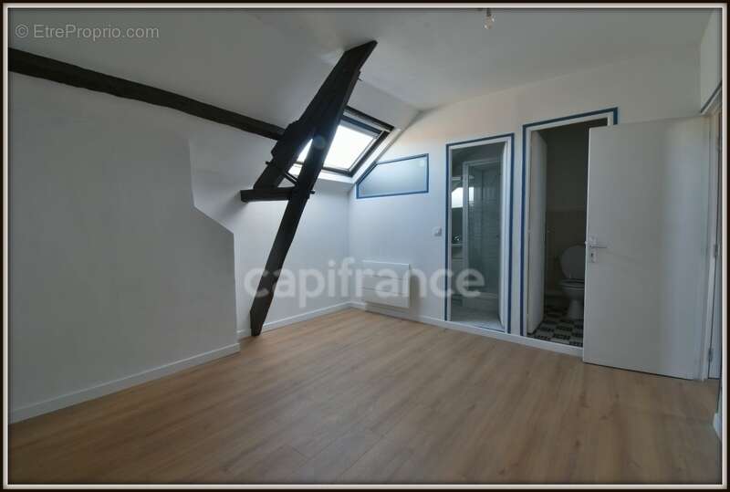 Appartement à LA VILLE-DU-BOIS