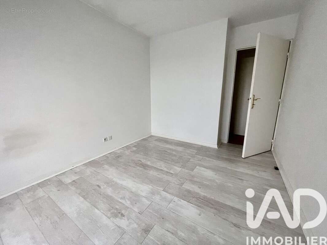 Photo 7 - Appartement à SAINT-GERMAIN-LES-CORBEIL