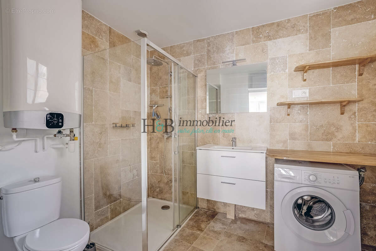 Appartement à PARIS-20E