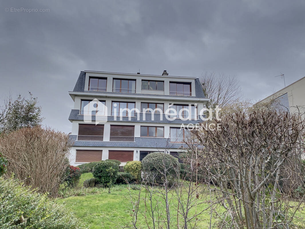 Appartement à RUEIL-MALMAISON