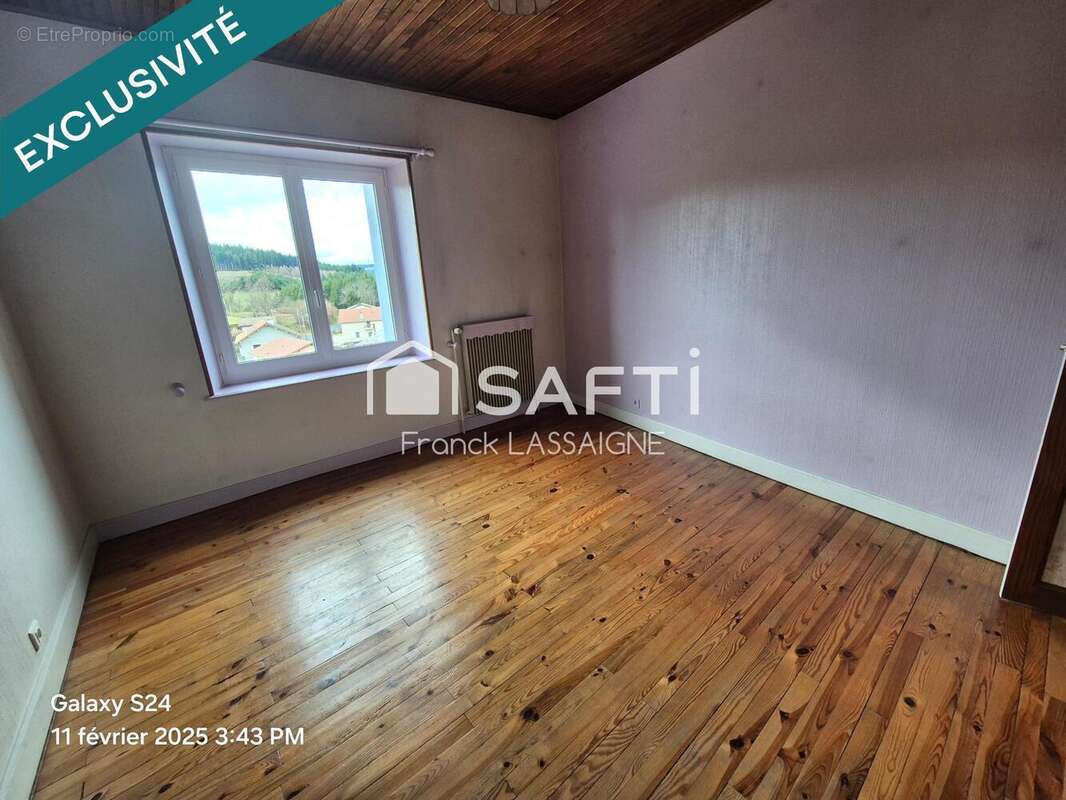 Maison 196 m² à Bertignat  - photo 9