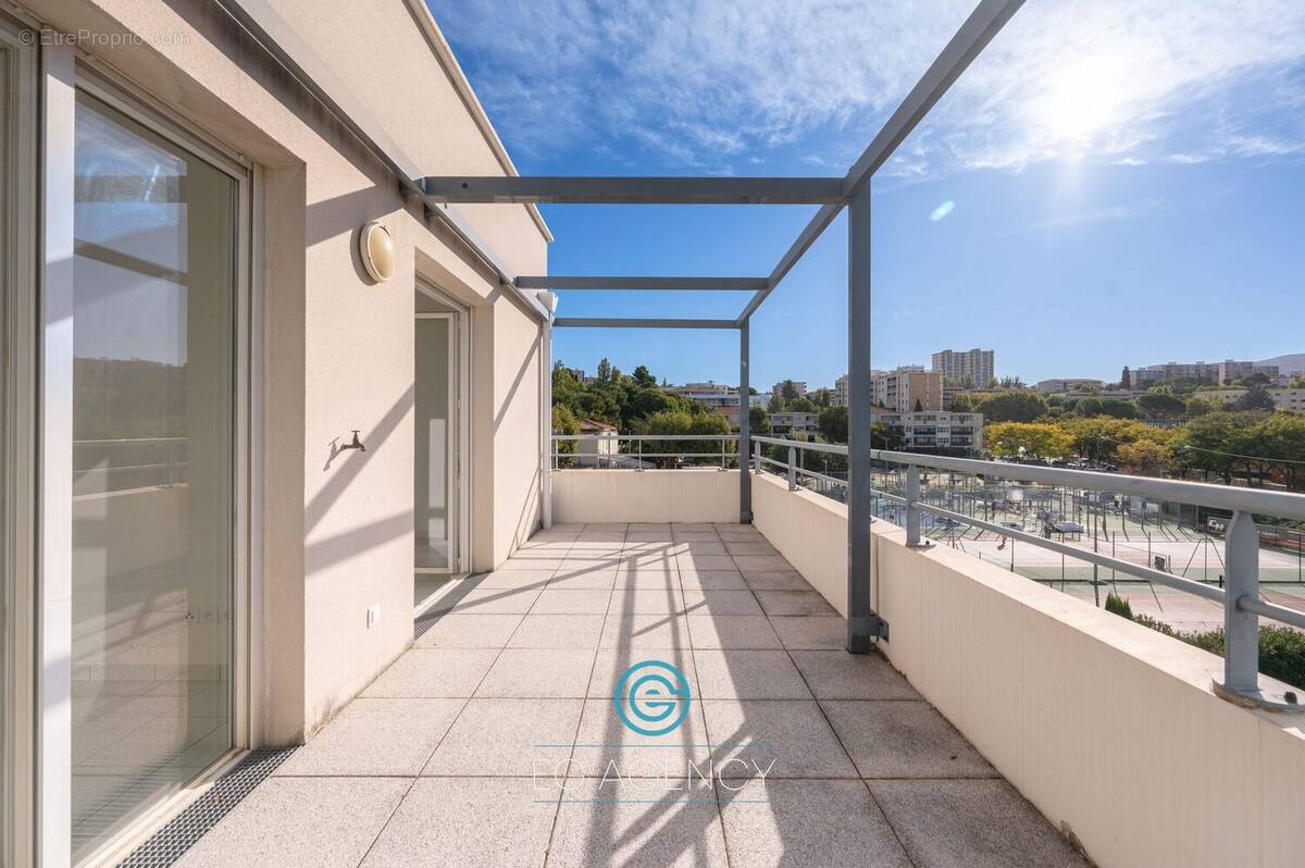 Appartement à MARSEILLE-12E