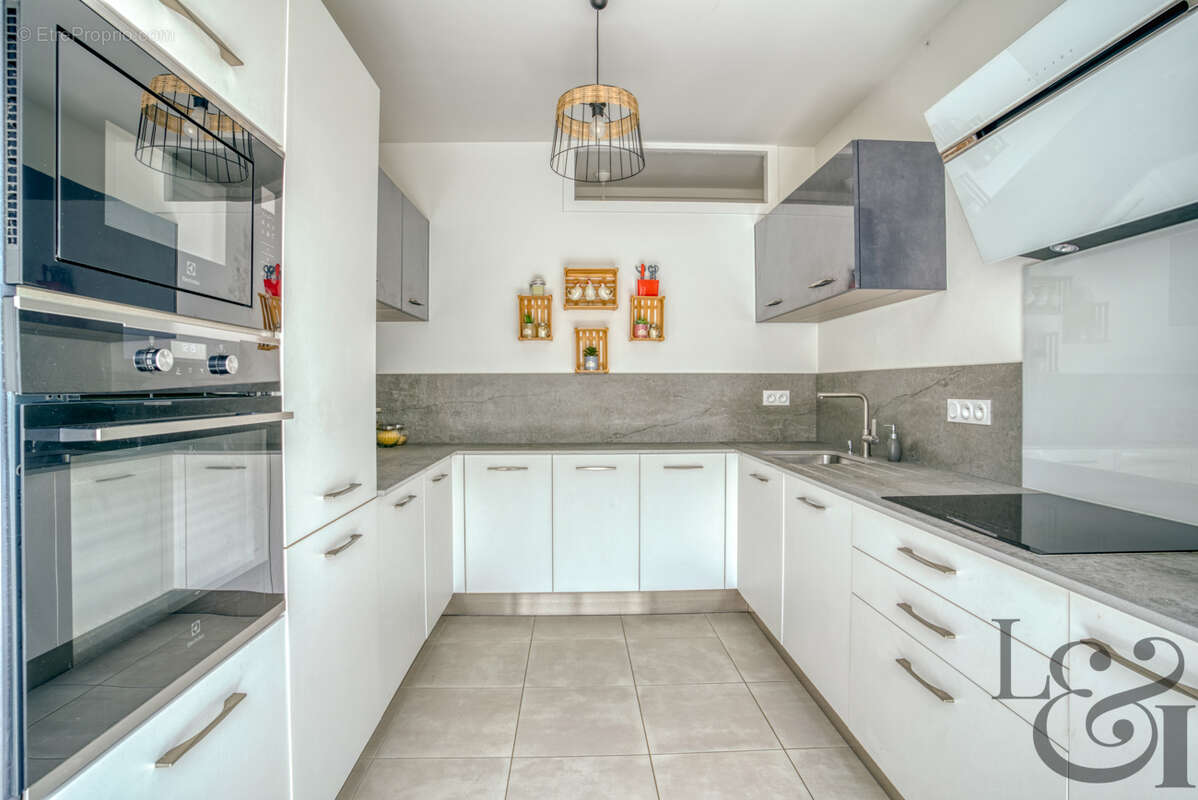 Maison en pierre rénovée à vendre proche commerces de Villeneuve-sur-Lot - photo 6