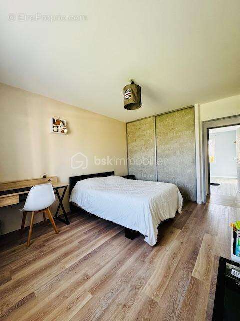 Maison contemporaine (2015) de plain-pied – 257 m² – Terrain 3 456 m² avec piscine – Barro (16) - photo 14