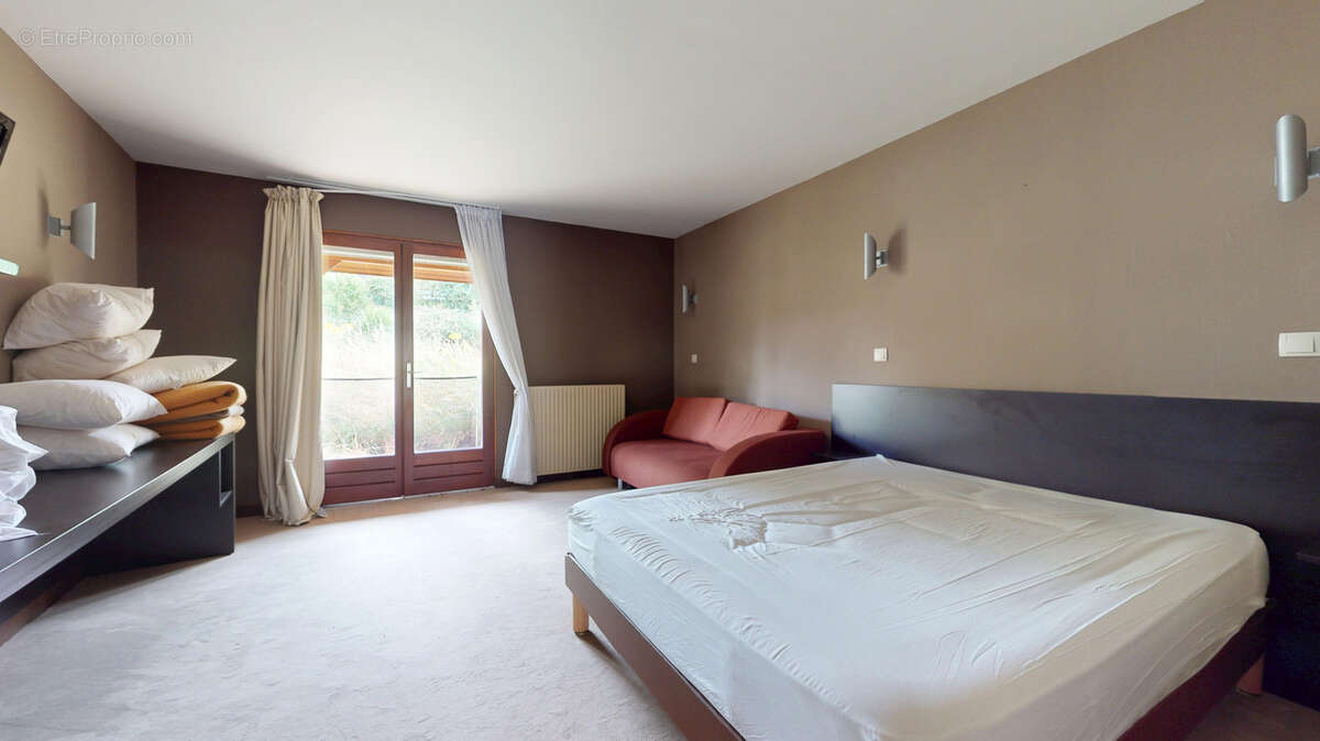 Appartement à CLERON