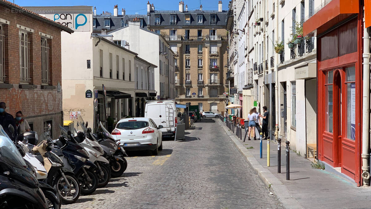 Commerce à PARIS-11E