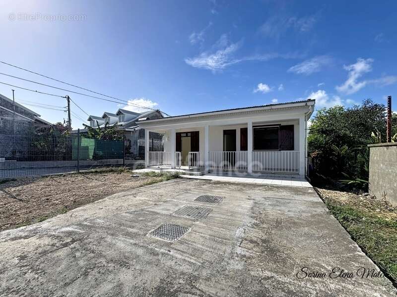 Maison à LE GOSIER