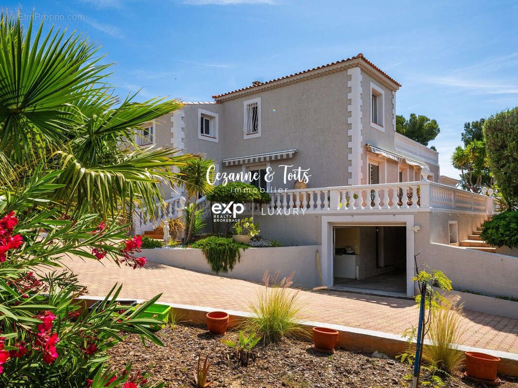 Maison 200 m² à Carry-Le-Rouet  - photo 7