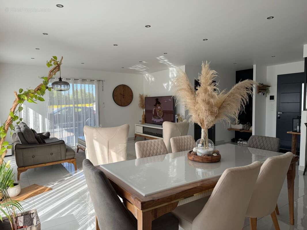 Maison 99 m² à Bernay  - photo 7